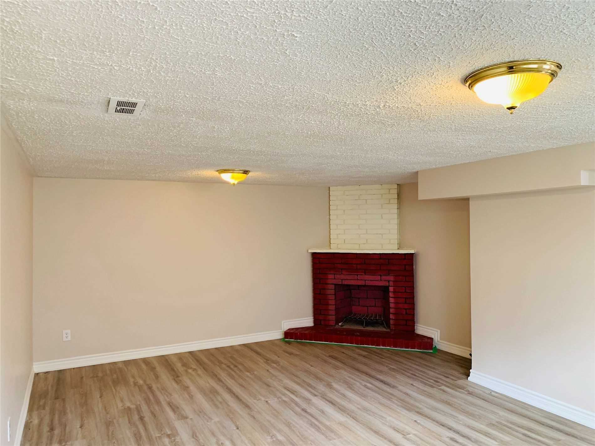 50 Slidell Cres