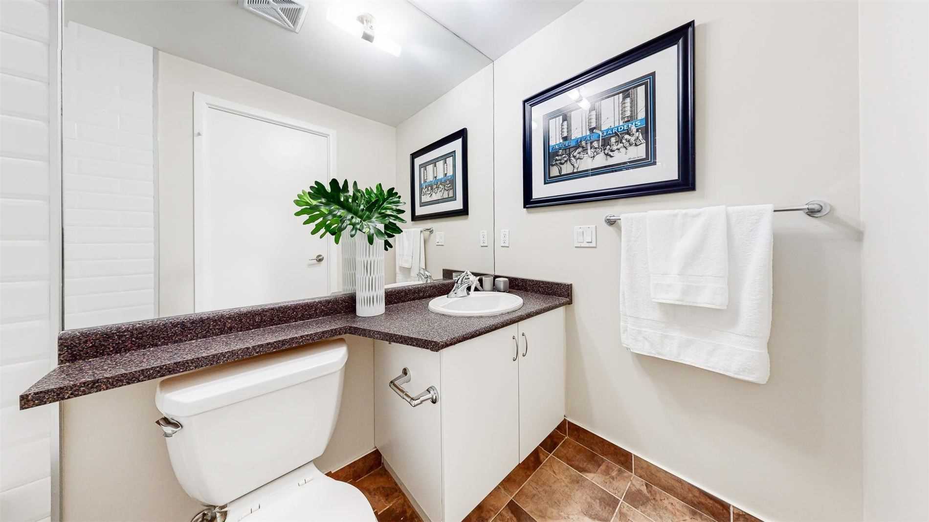 209 Fort York Blvd, #180