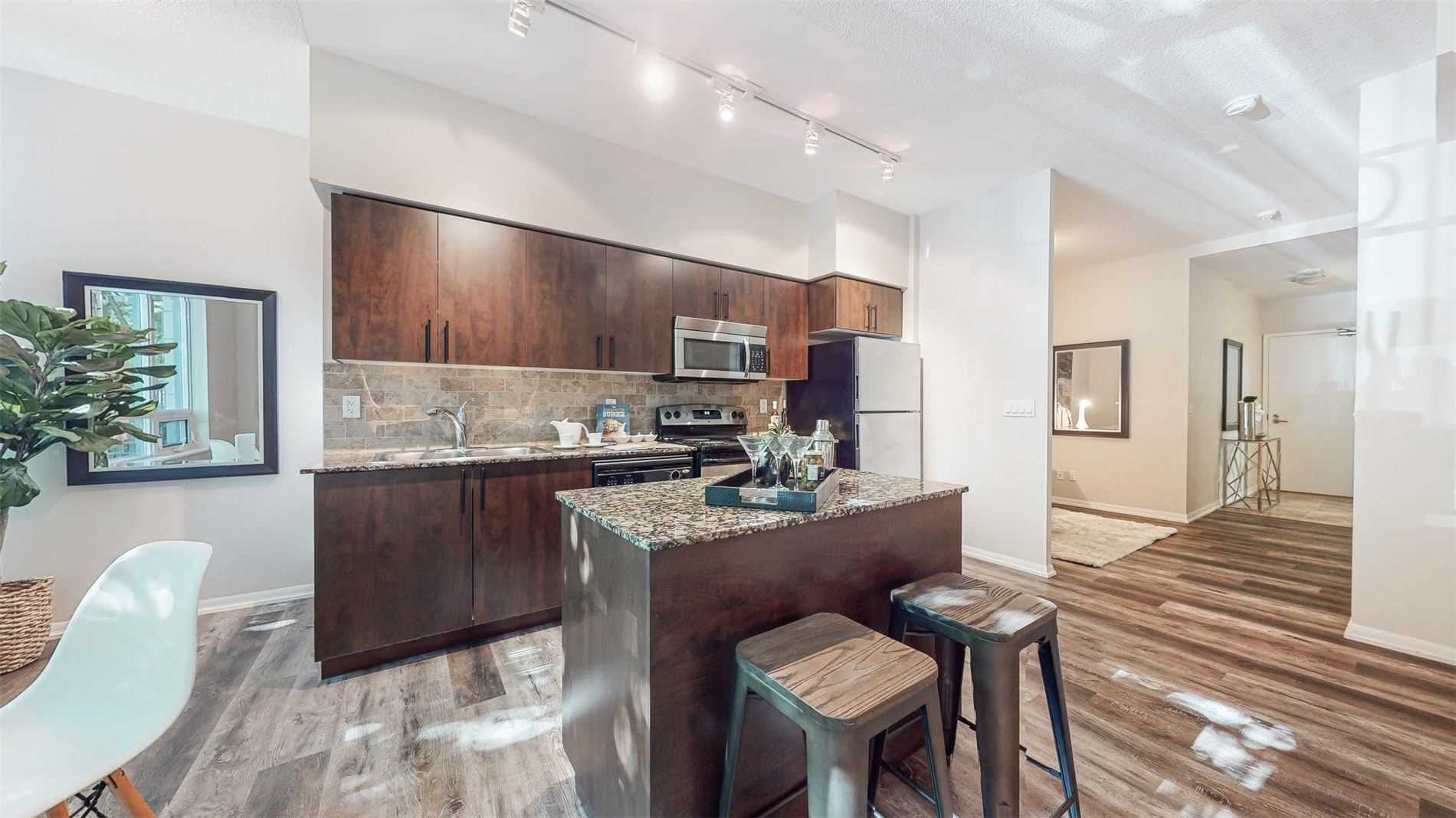 209 Fort York Blvd, #180