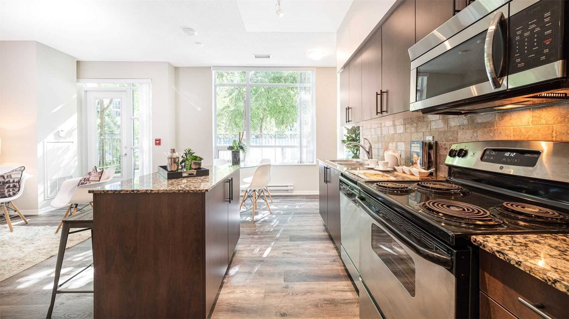 209 Fort York Blvd, #180