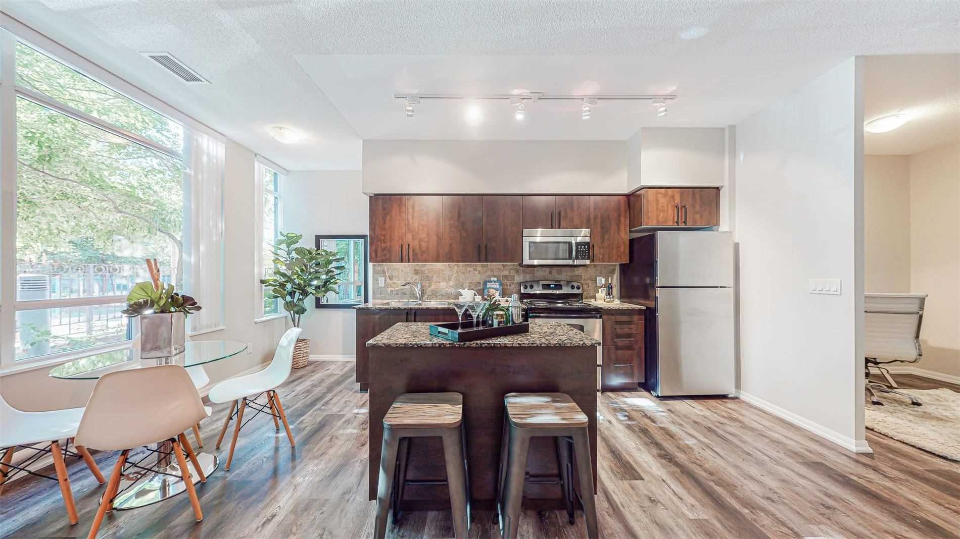 209 Fort York Blvd, #180