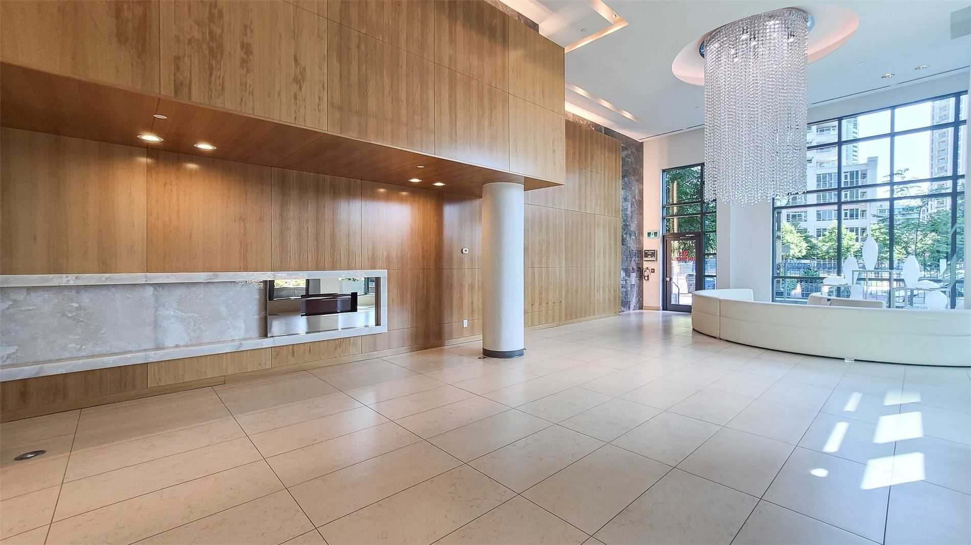 209 Fort York Blvd, #180