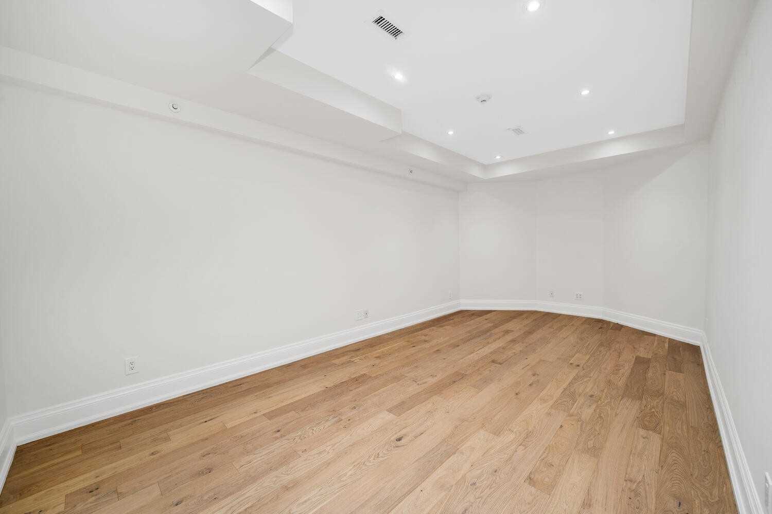 317 Lonsdale Rd, #1B