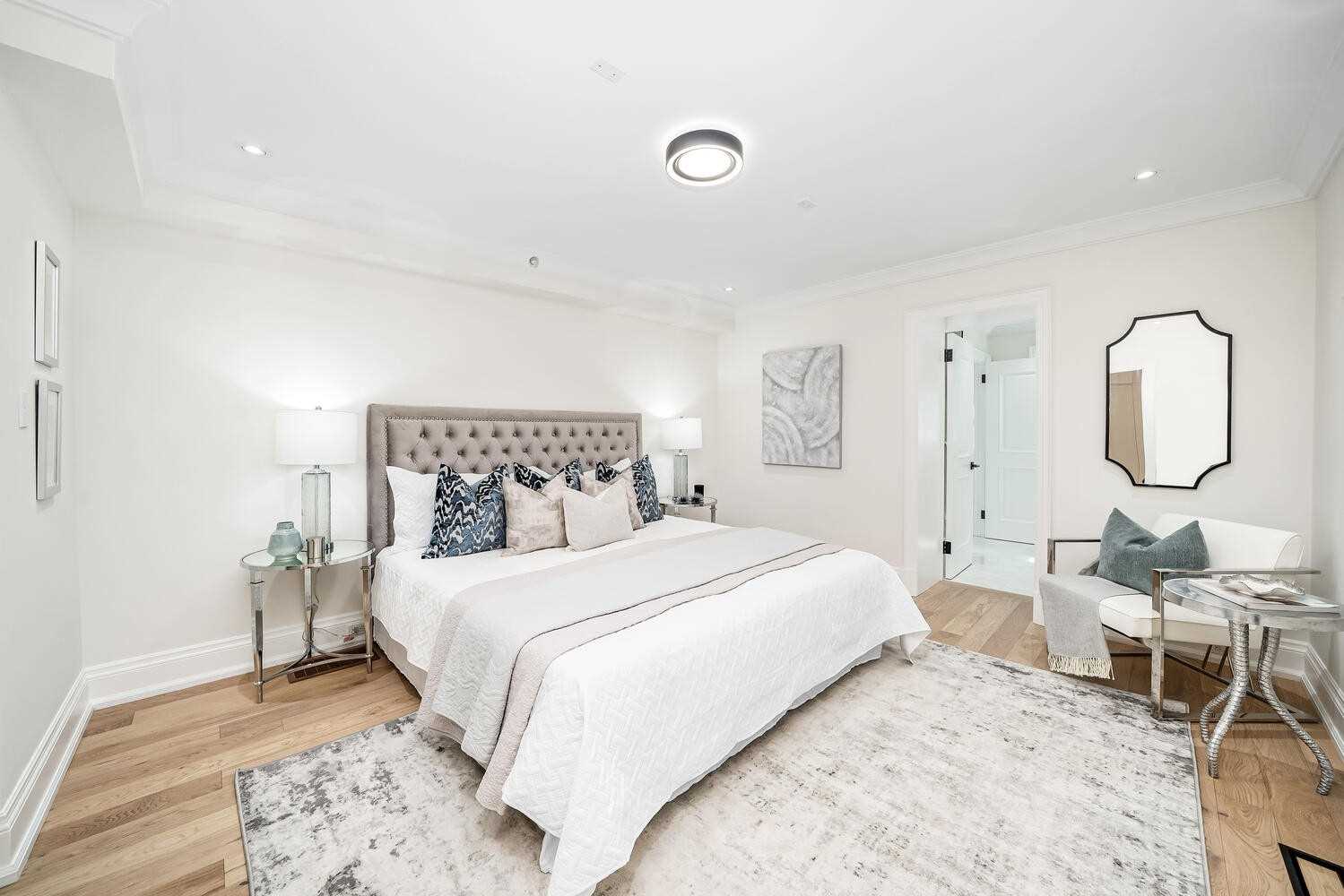 317 Lonsdale Rd, #1B