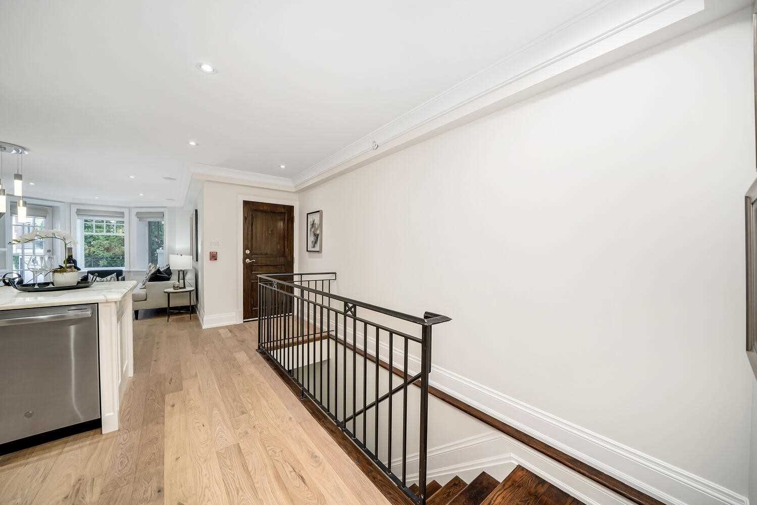317 Lonsdale Rd, #1B
