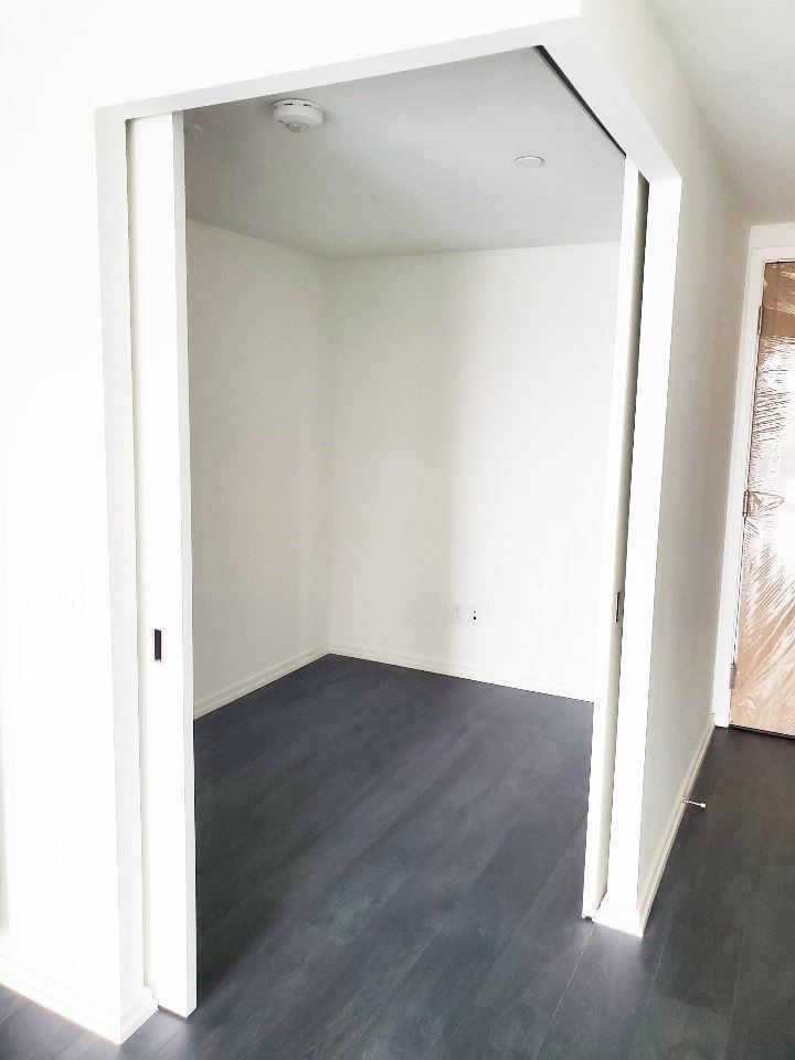 8 Hillsdale Ave E, #621