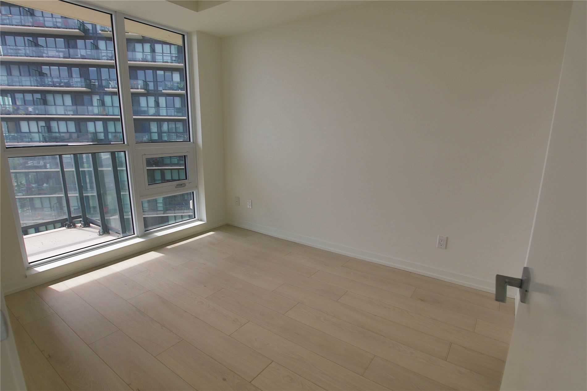 49 East Liberty St, #1104