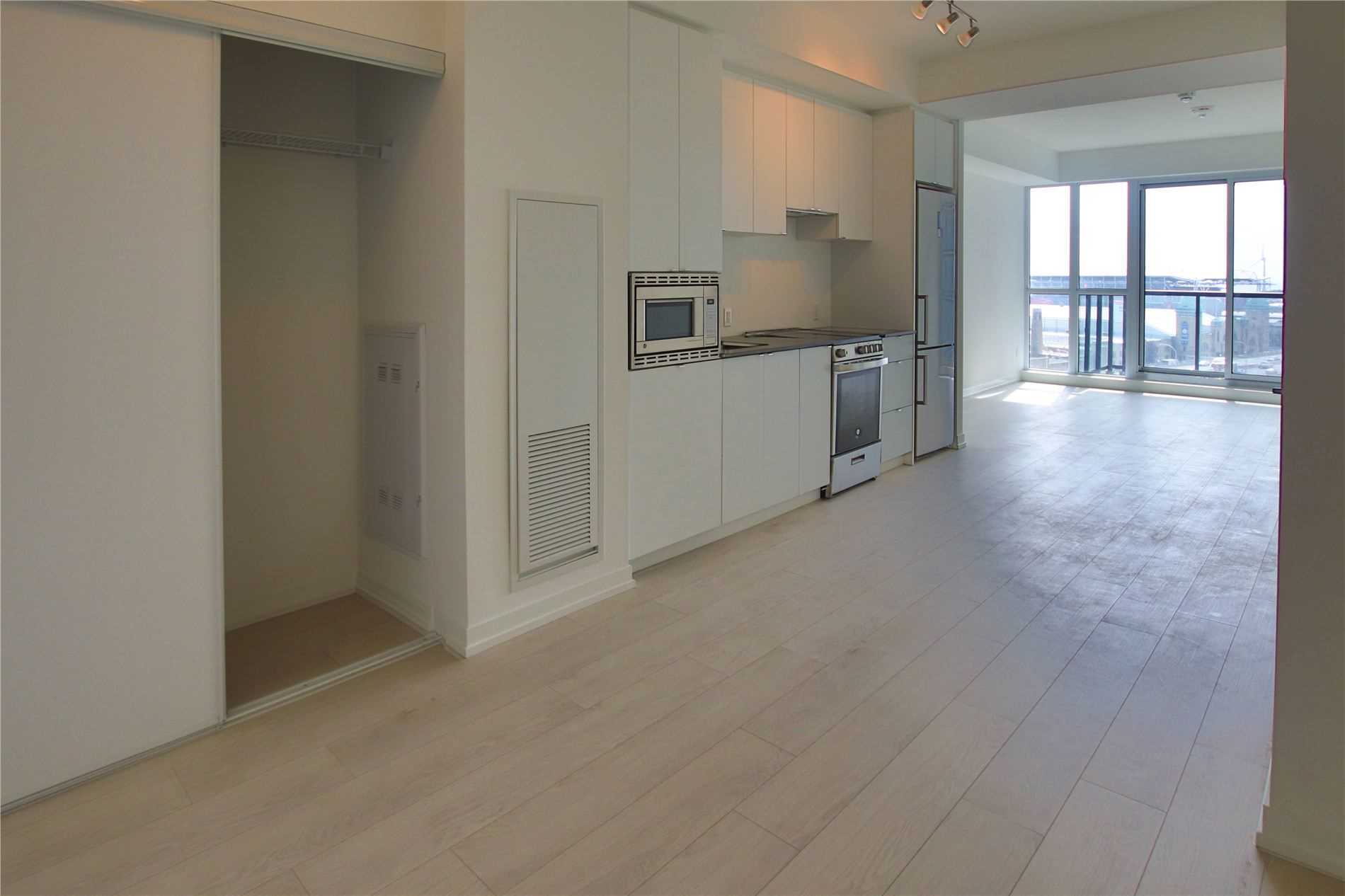 49 East Liberty St, #1104