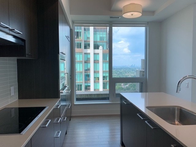 310 Tweedsmuir Ave, #2802