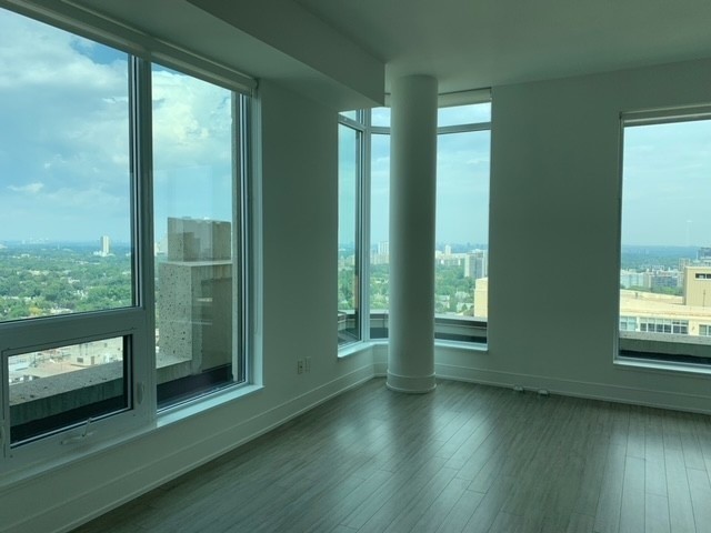 310 Tweedsmuir Ave, #2802