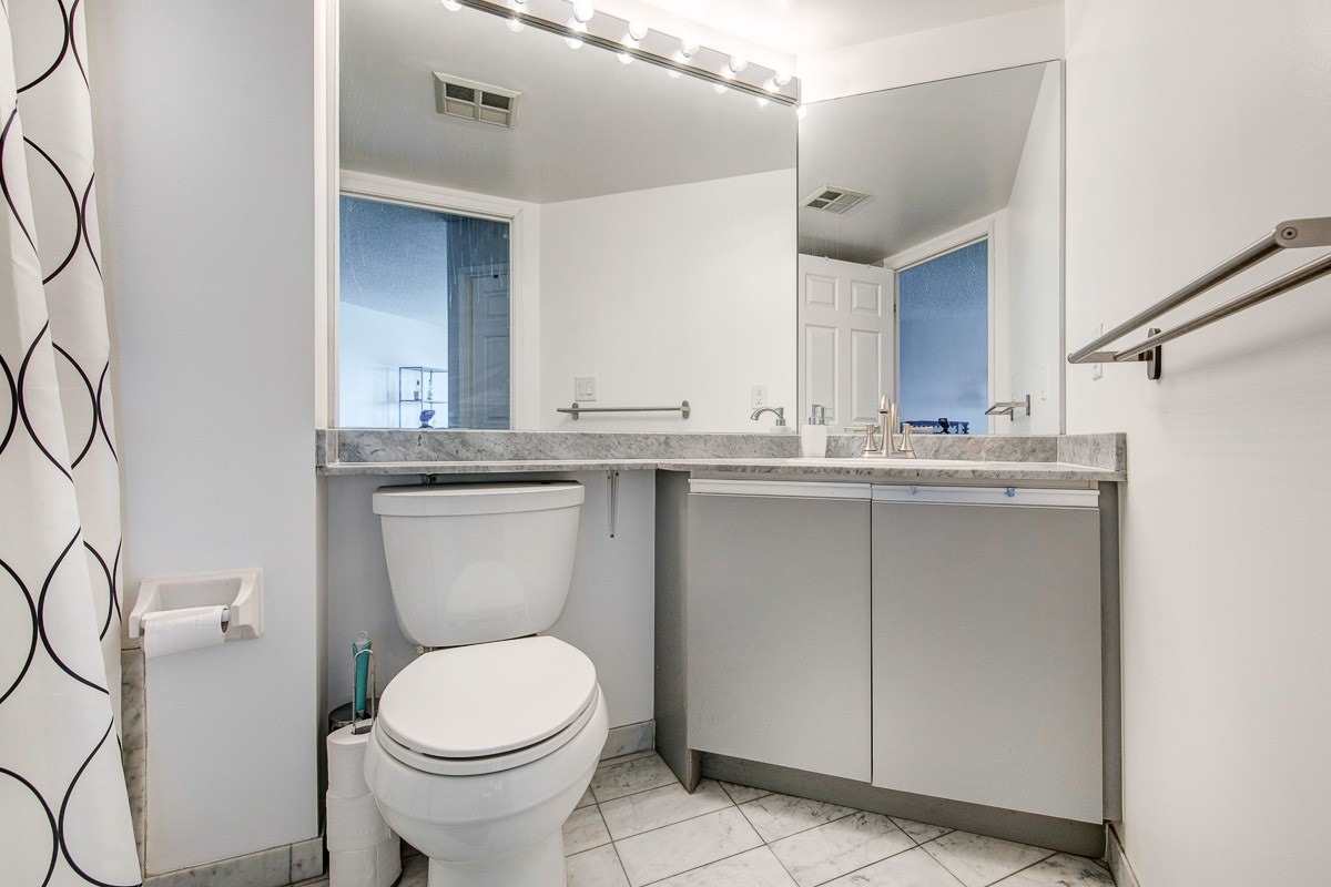 7 Concorde Pl, #1410