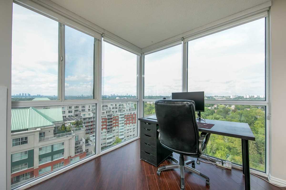7 Concorde Pl, #1410