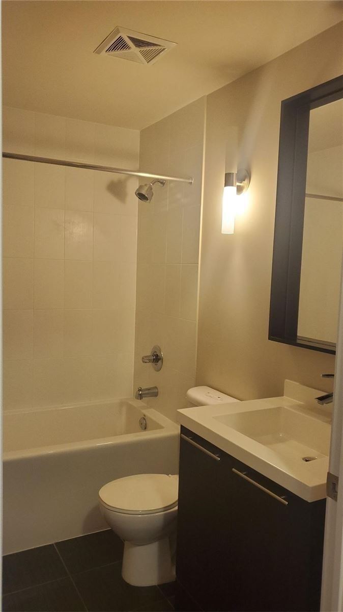100 Harrison Garden Blvd, #1822
