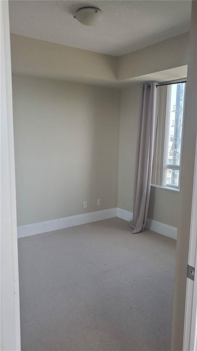 100 Harrison Garden Blvd, #1822