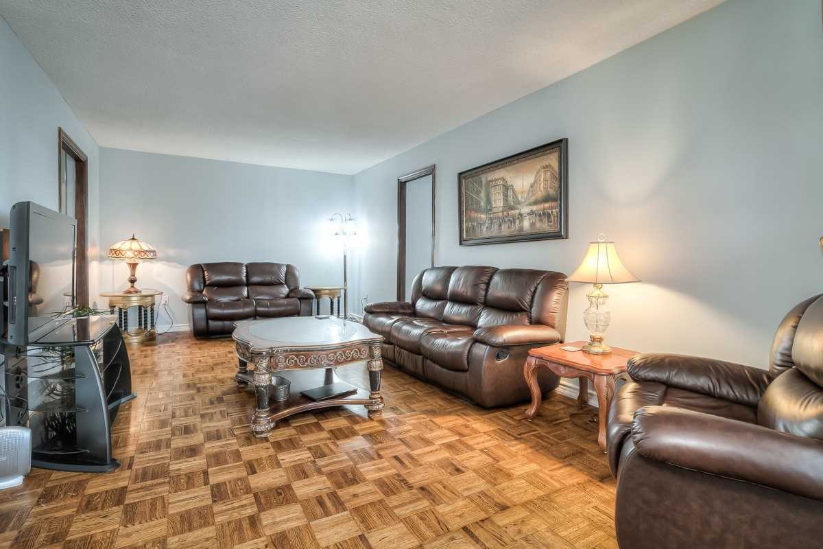 75 Graydon Hall Dr, #1703