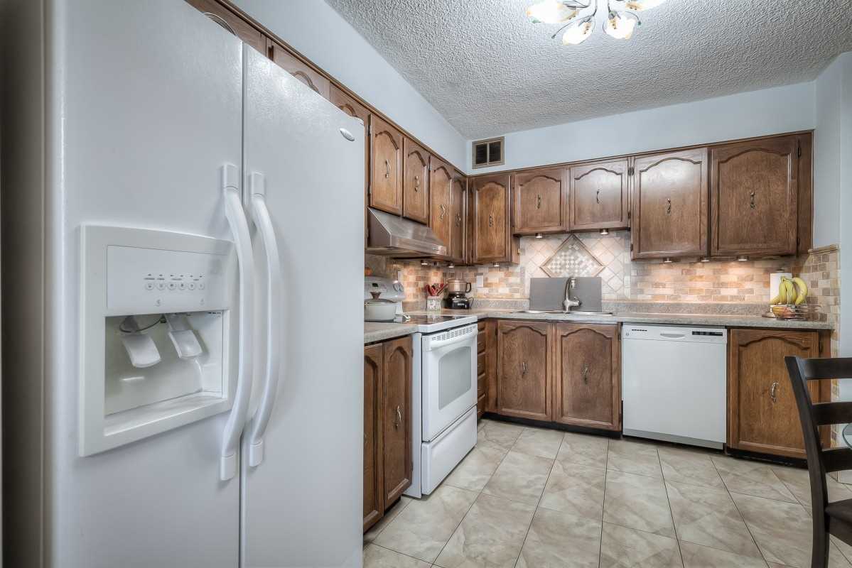 75 Graydon Hall Dr, #1703