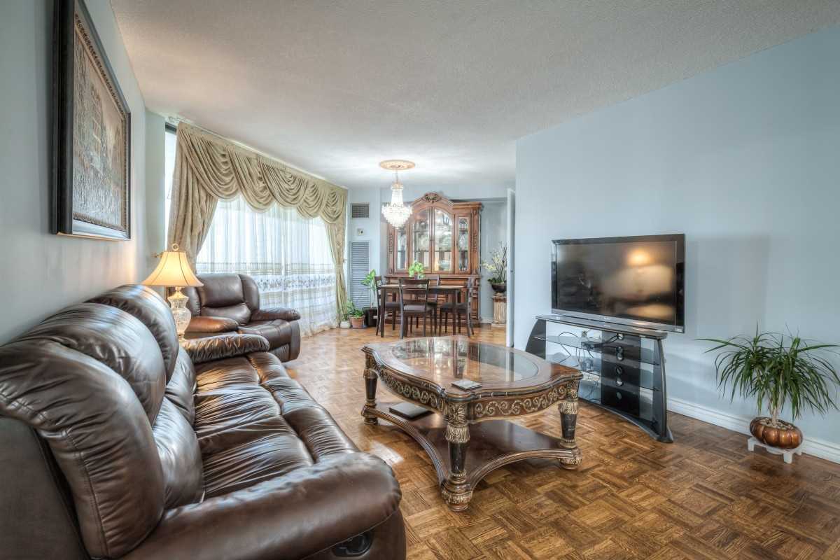 75 Graydon Hall Dr, #1703