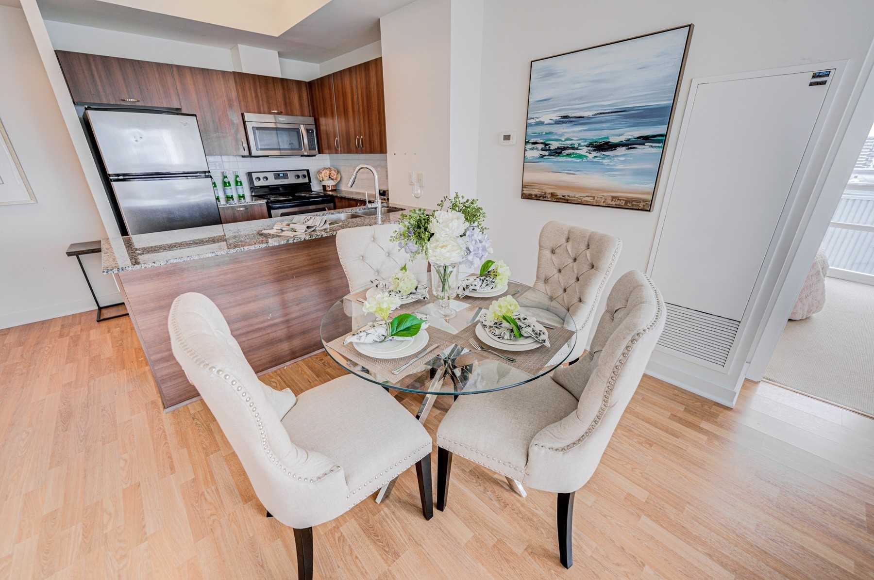 5740 Yonge St, #1207