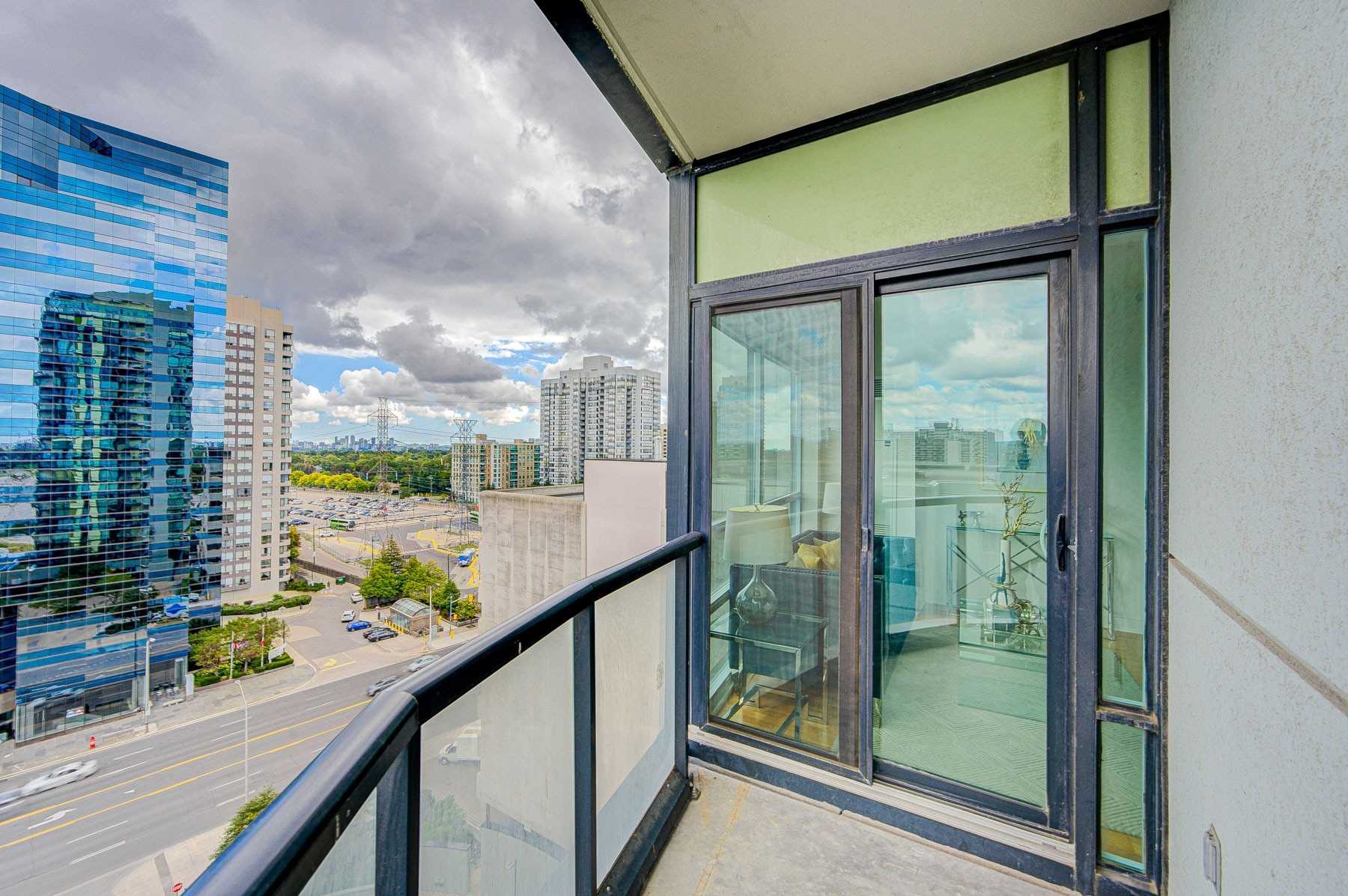 5740 Yonge St, #1207