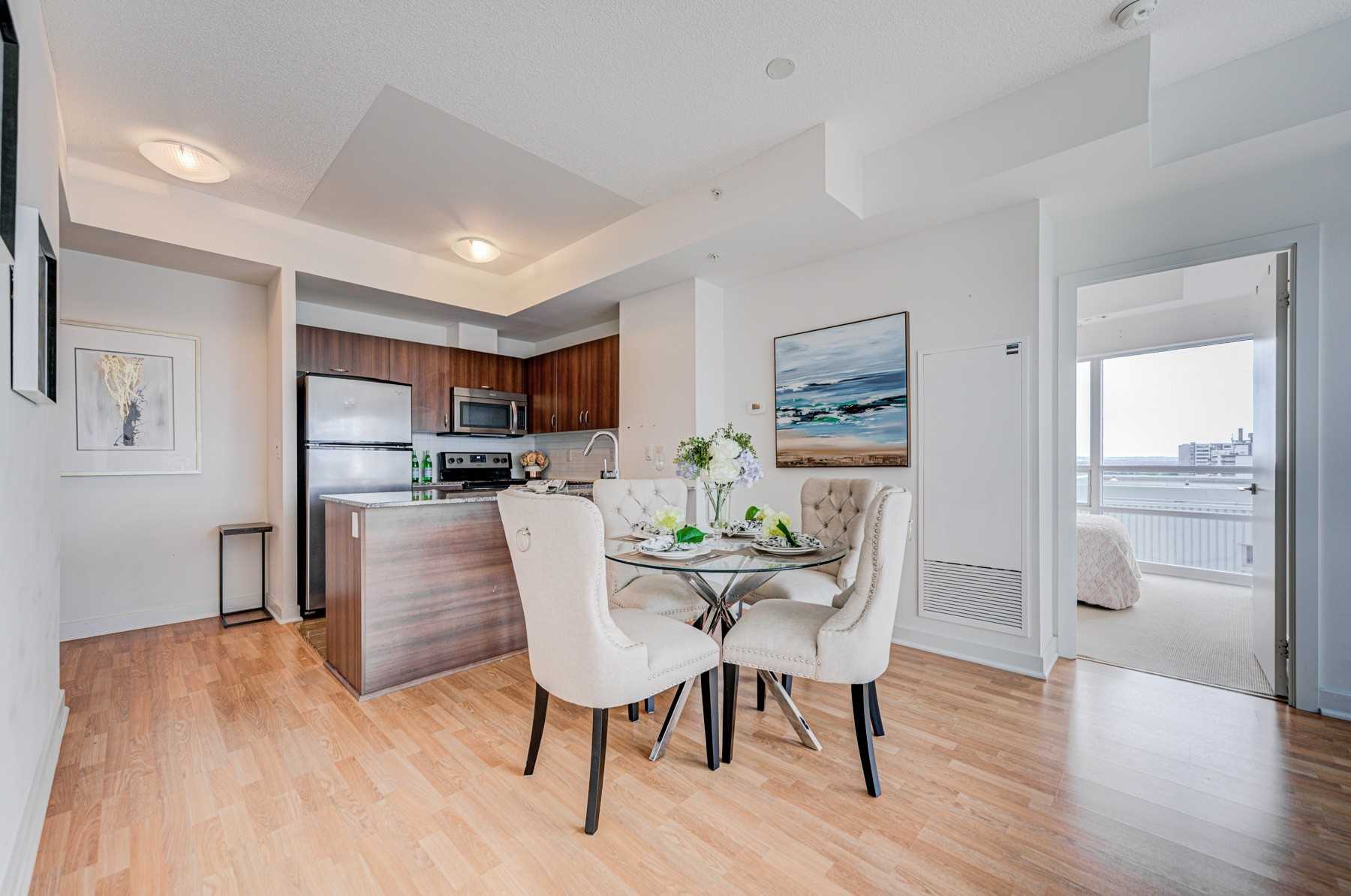 5740 Yonge St, #1207