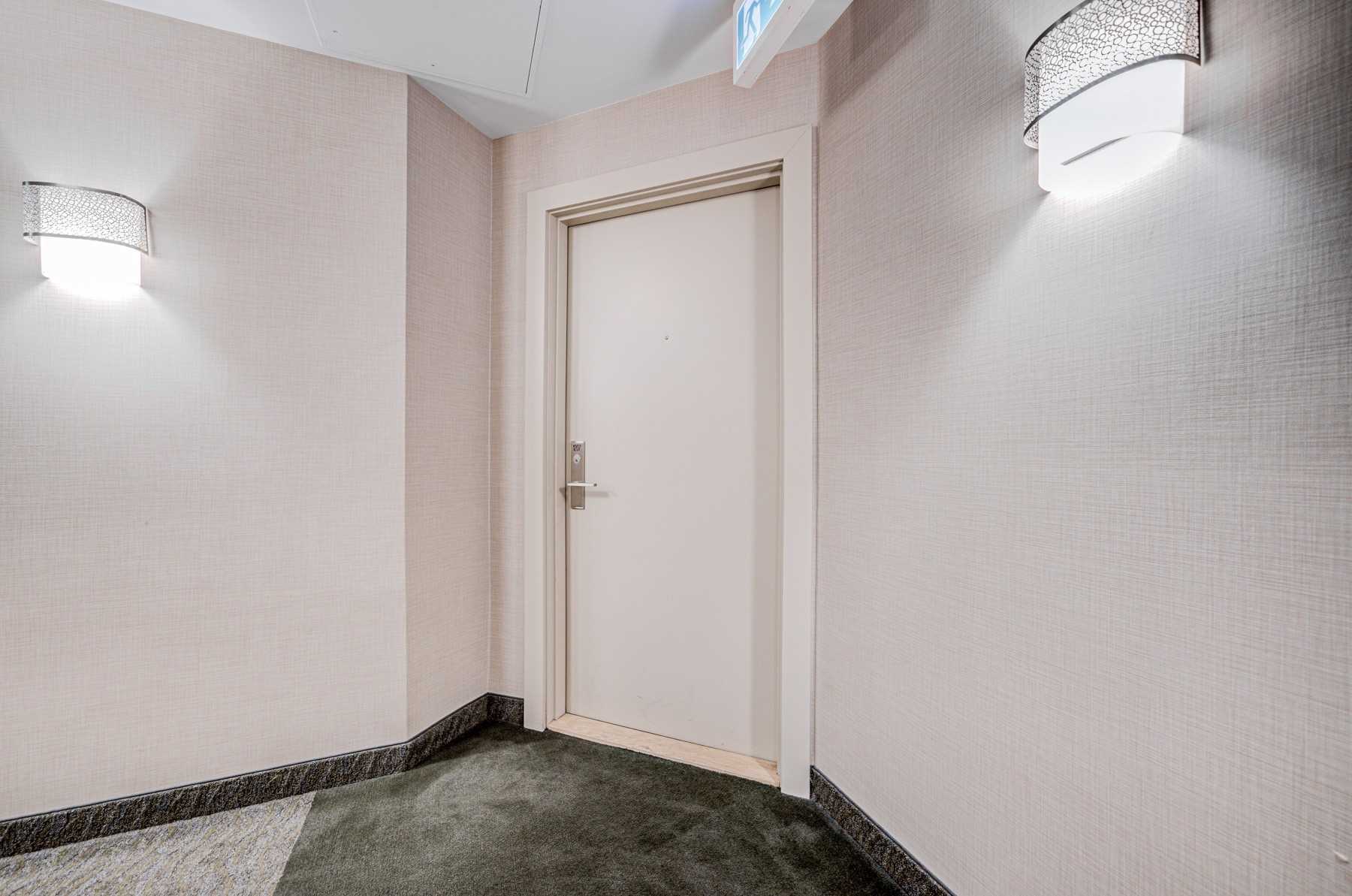 5740 Yonge St, #1207