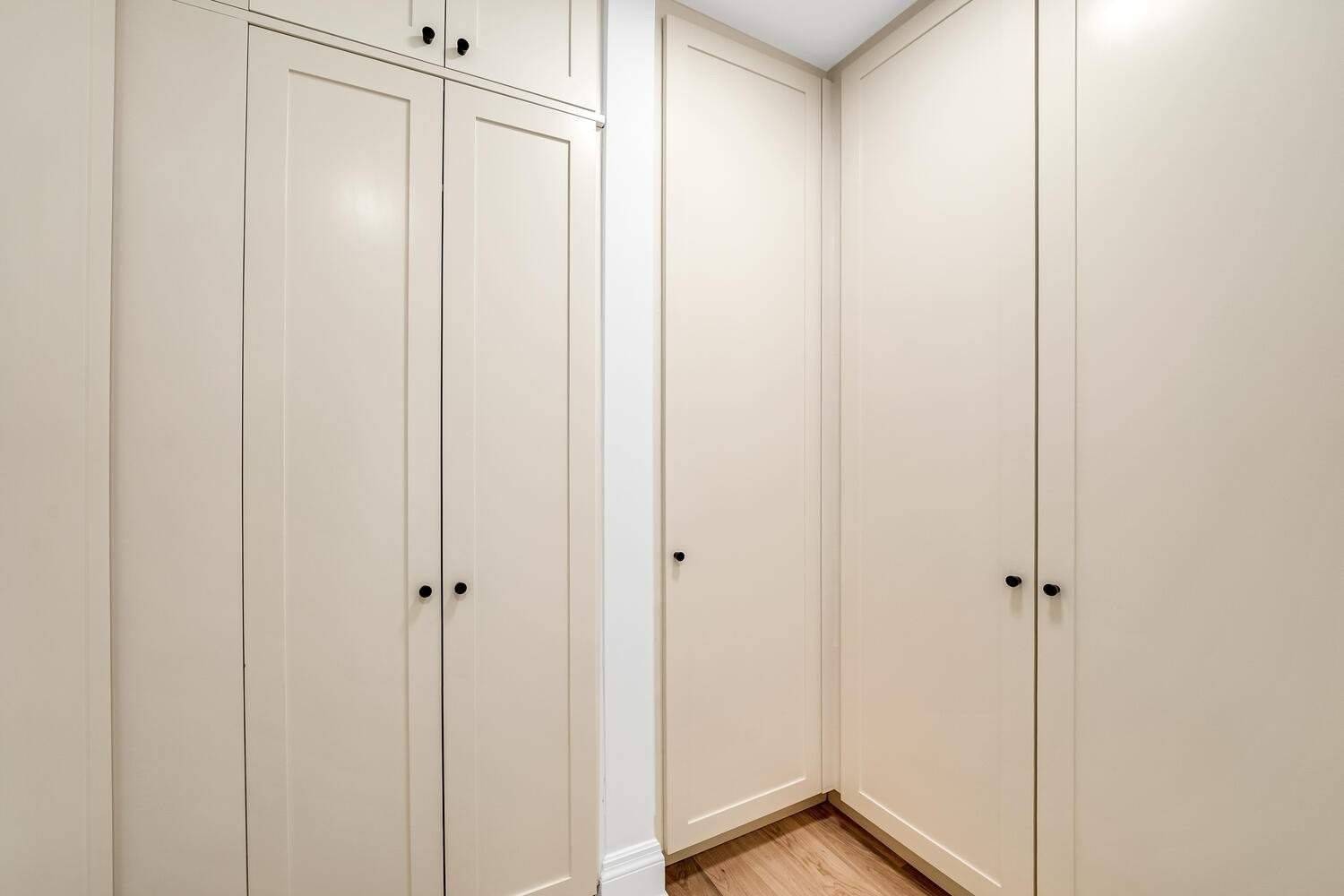 317 Lonsdale Rd, #1B
