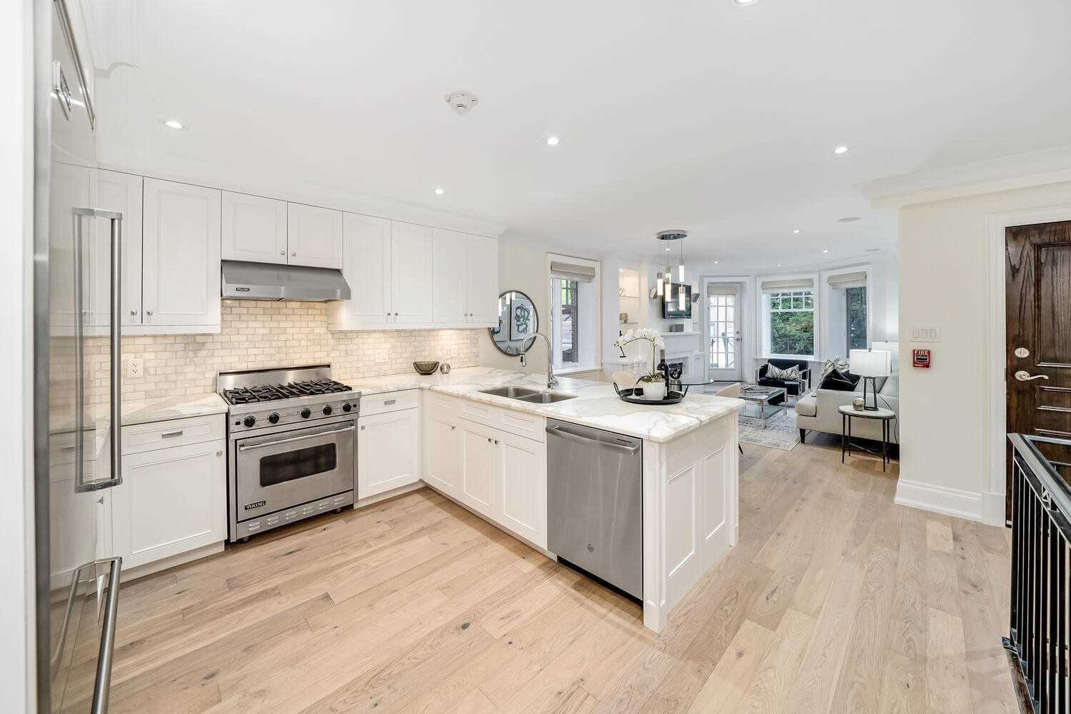317 Lonsdale Rd, #1B