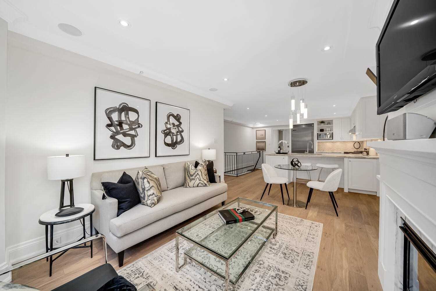 317 Lonsdale Rd, #1B