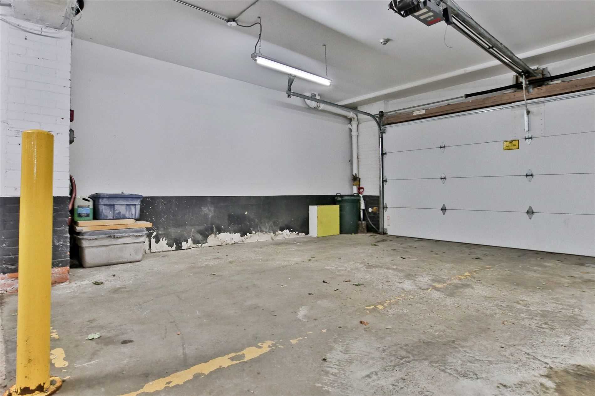 2550 Bathurst St, #6