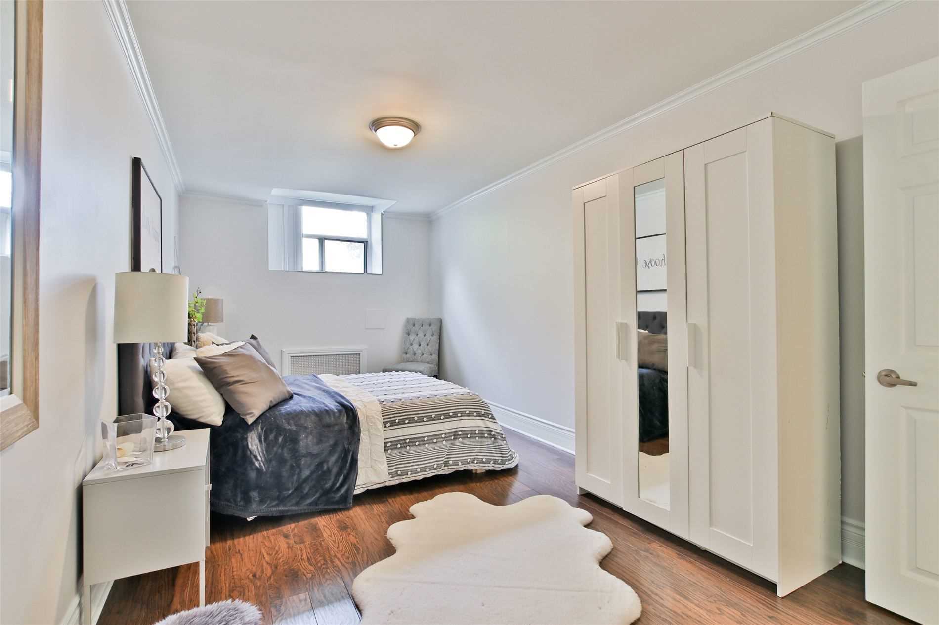 2550 Bathurst St, #6