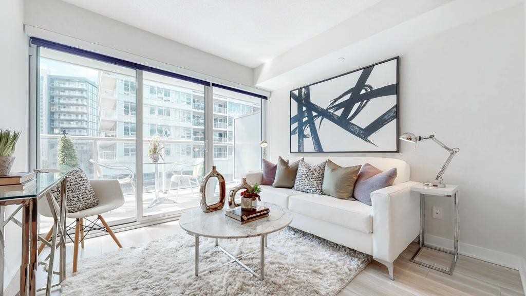 17 Bathurst St, #603
