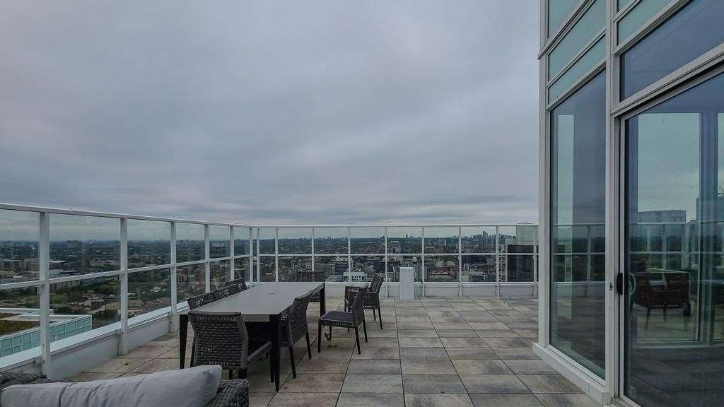 17 Bathurst St, #603