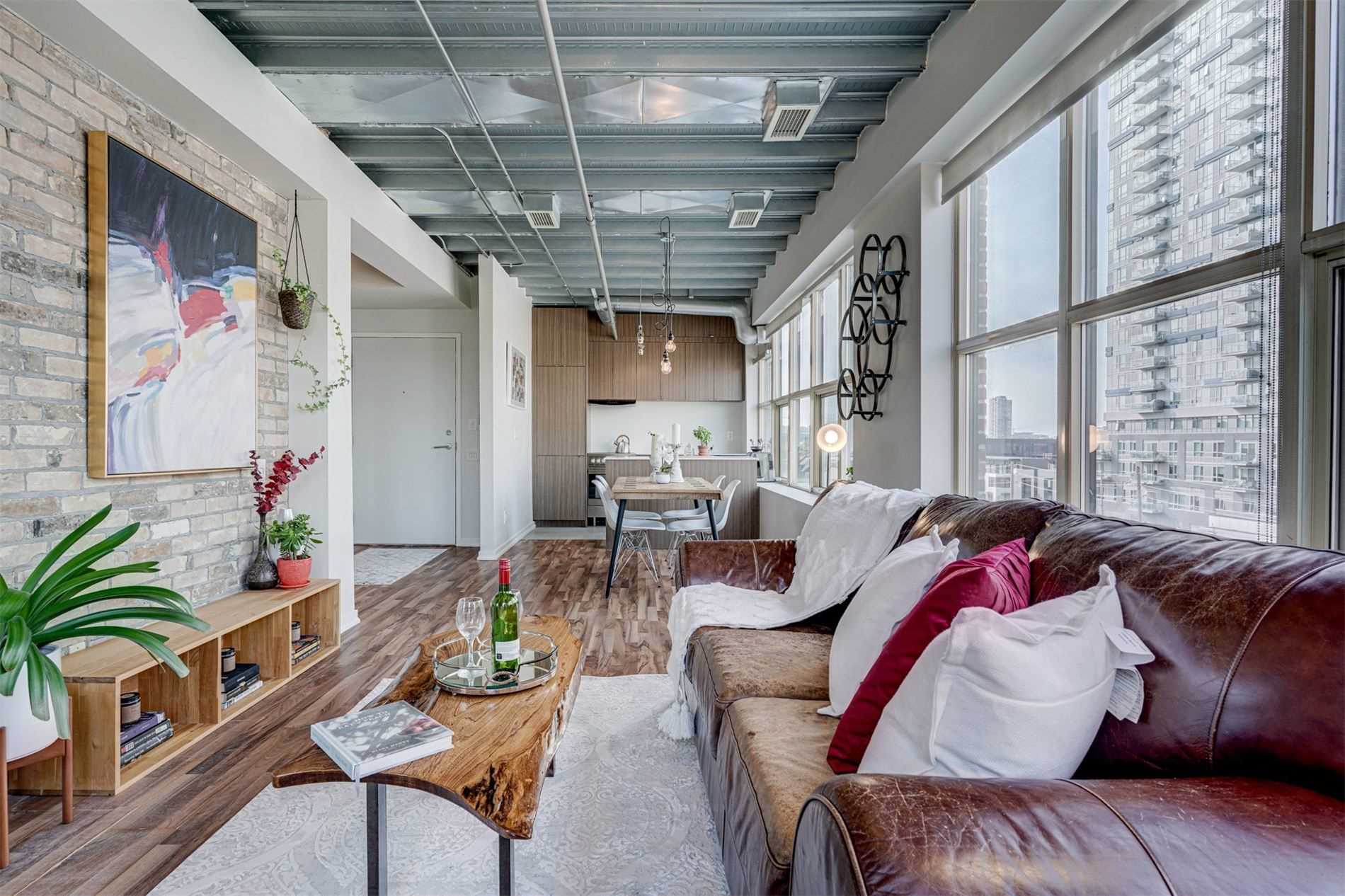 736 Dundas St E, #507