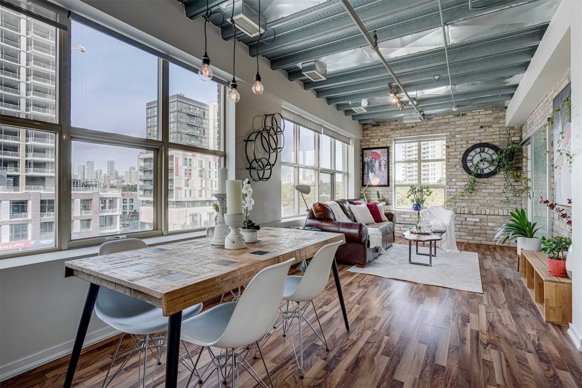 736 Dundas St E, #507