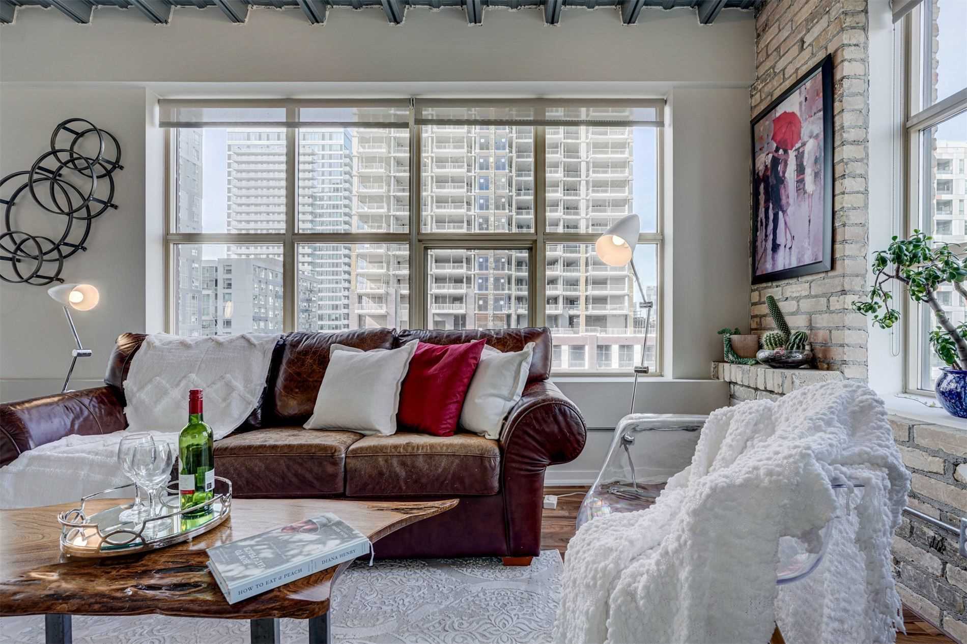 736 Dundas St E, #507