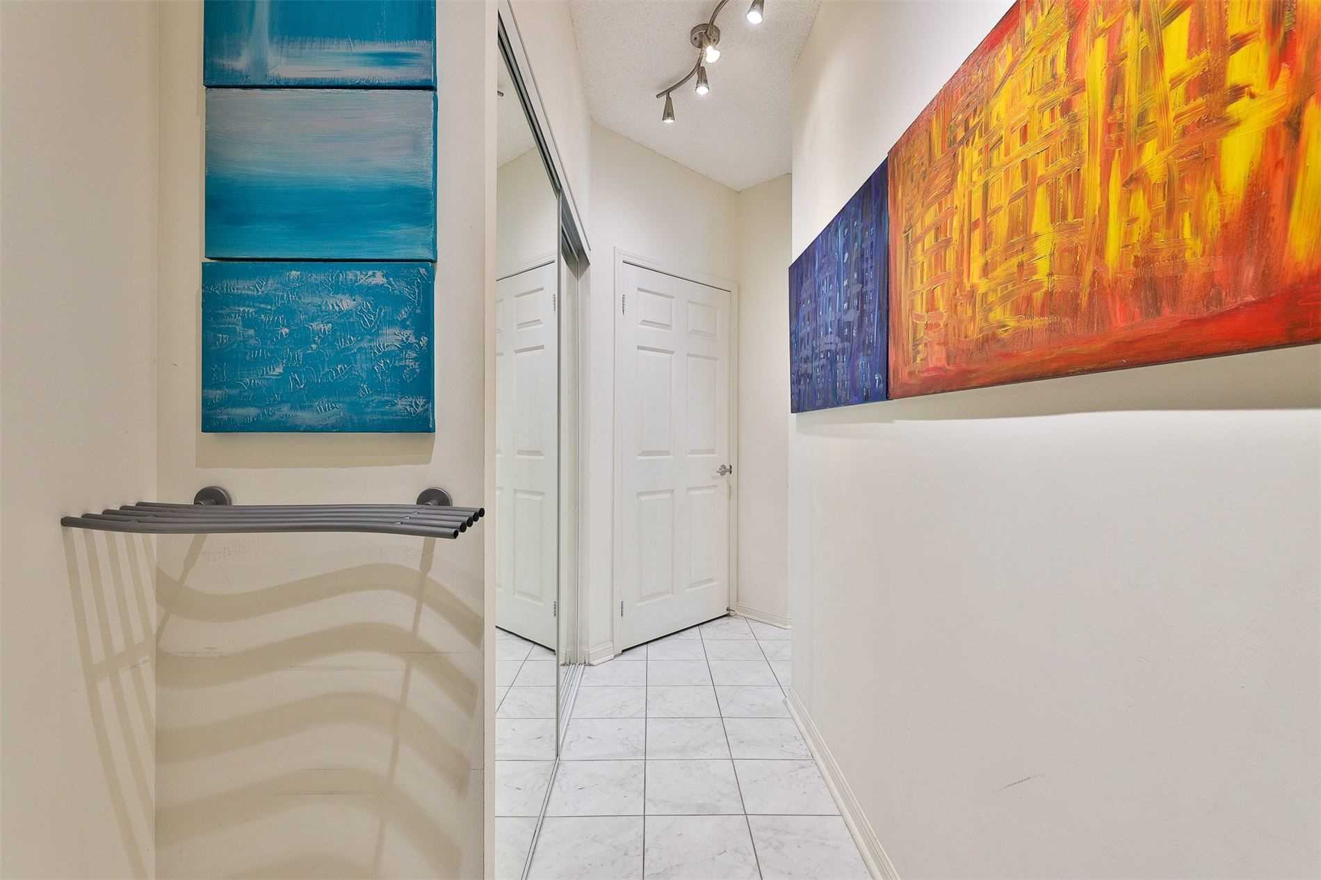 230 Queens Quay W #1515