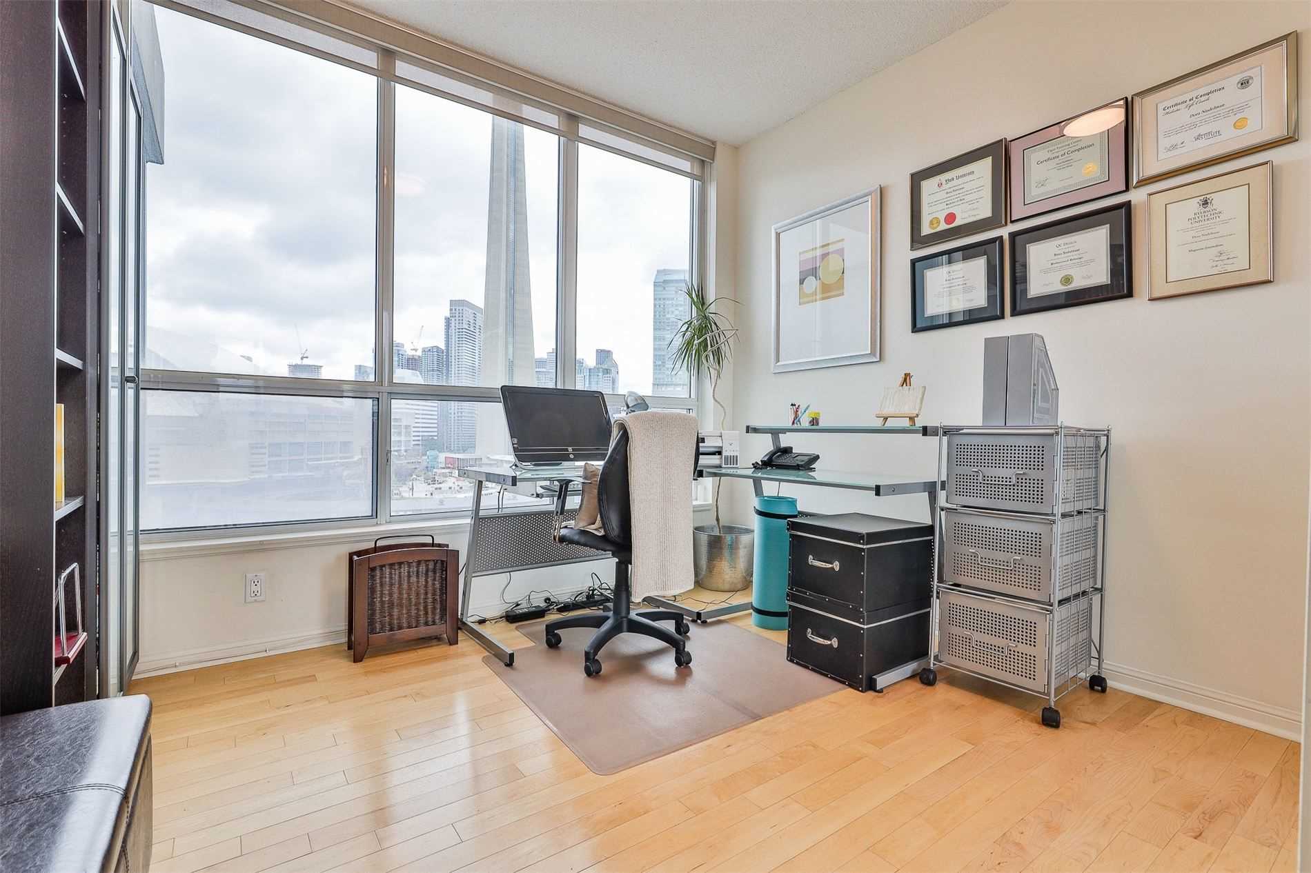 230 Queens Quay W #1515