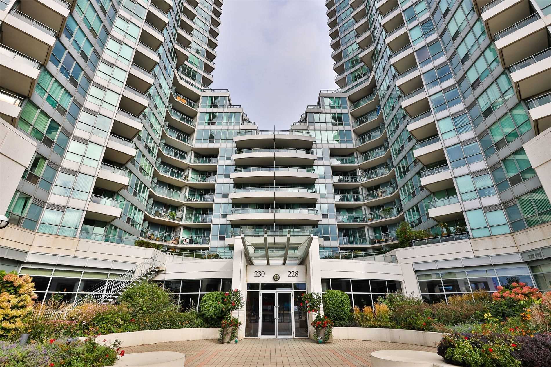 230 Queens Quay W #1515