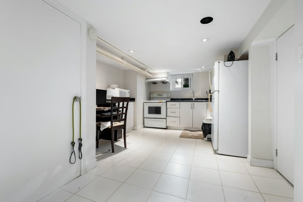 1565 Mount Pleasant Rd