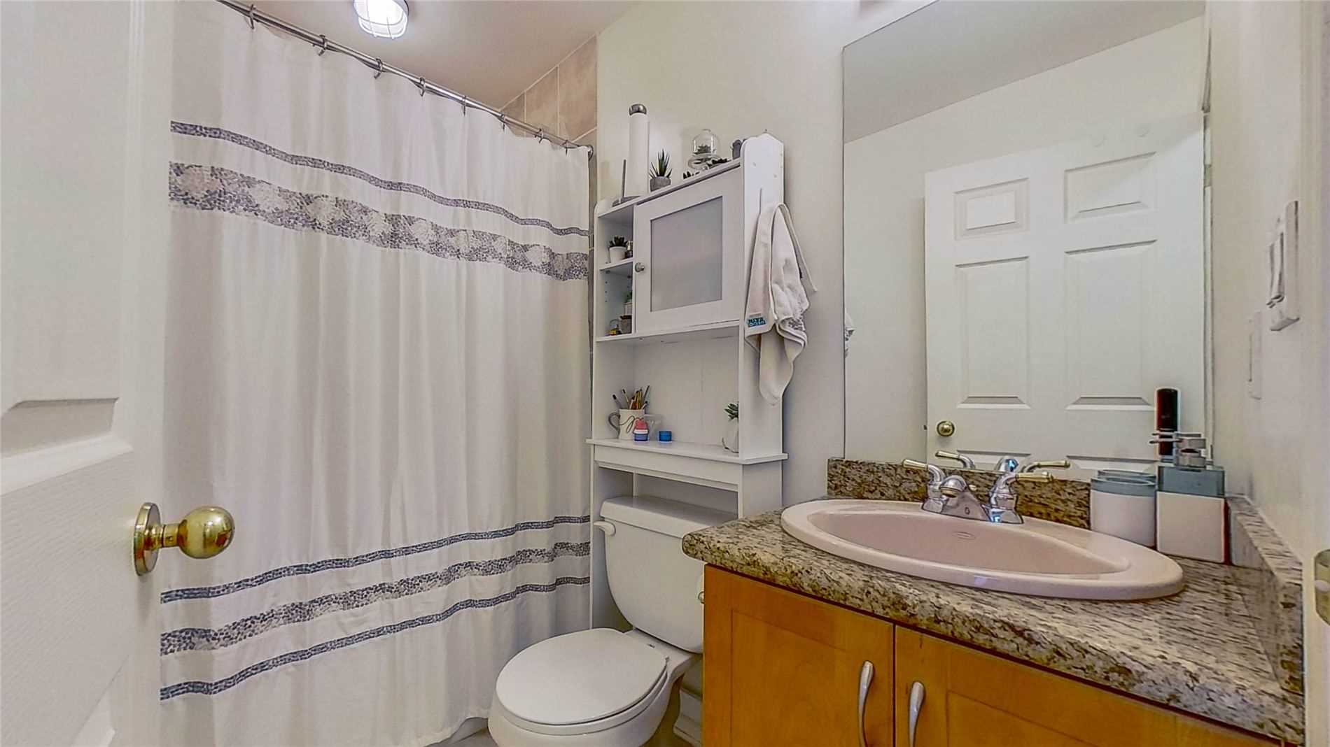4200 Bathurst St, #705
