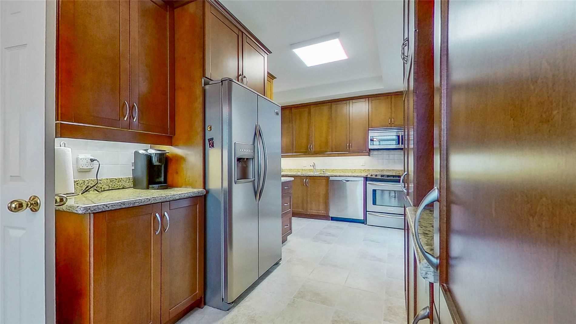 4200 Bathurst St, #705