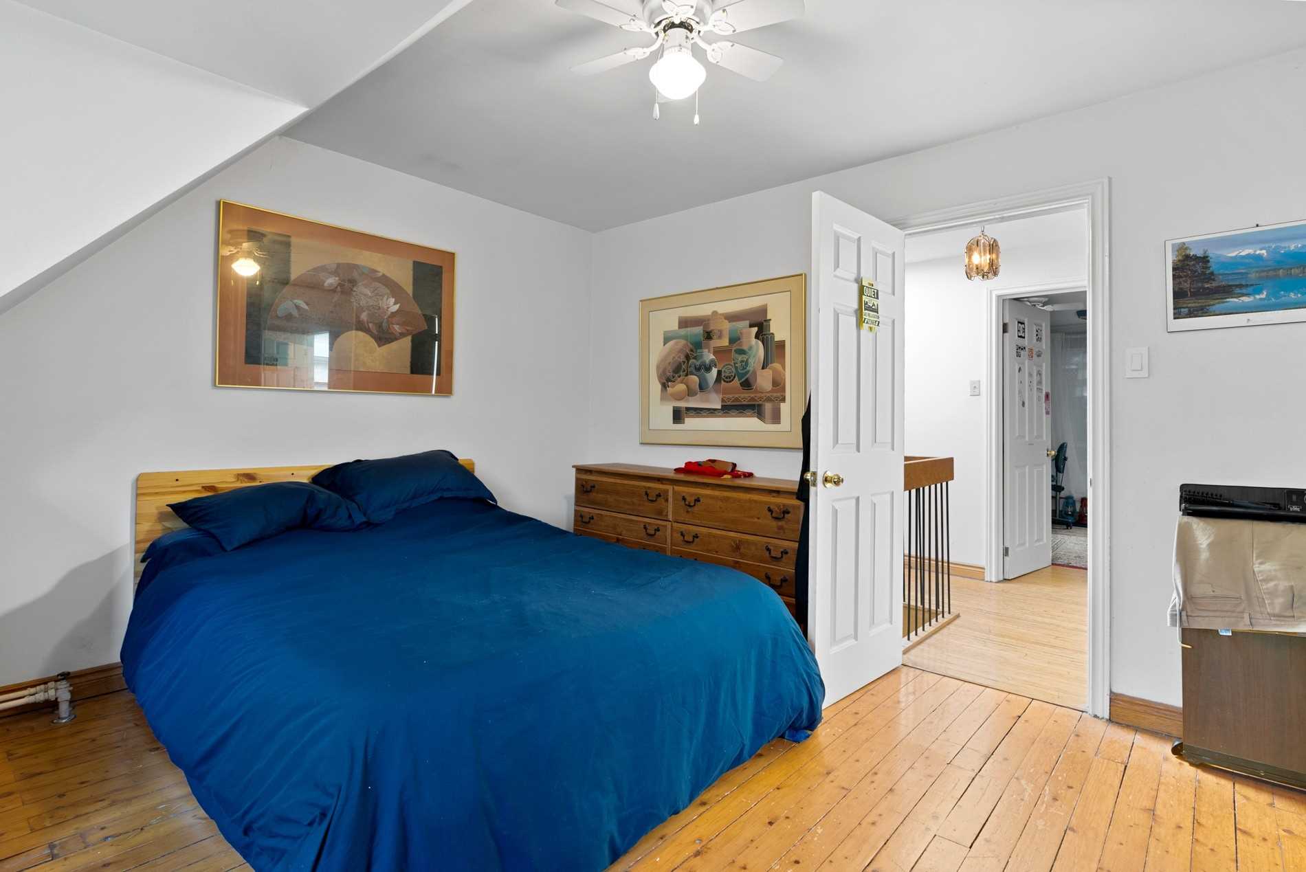 37 Heath St E