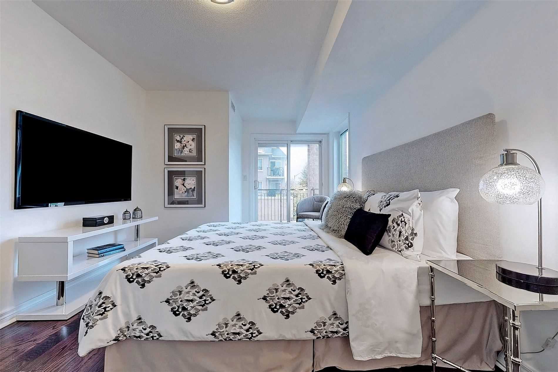 132 Aerodrome Cres, #202