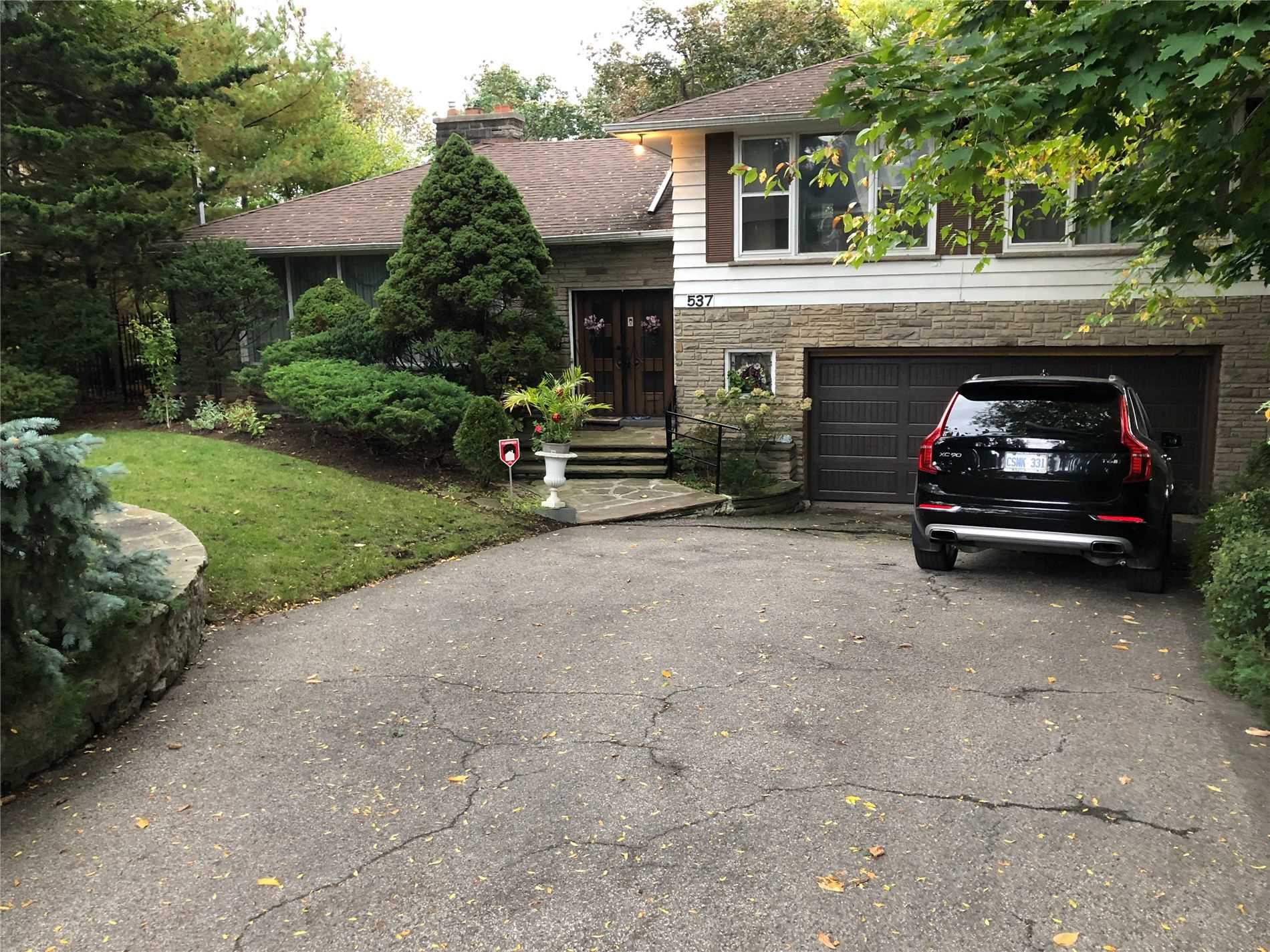 537 Blythwood Rd