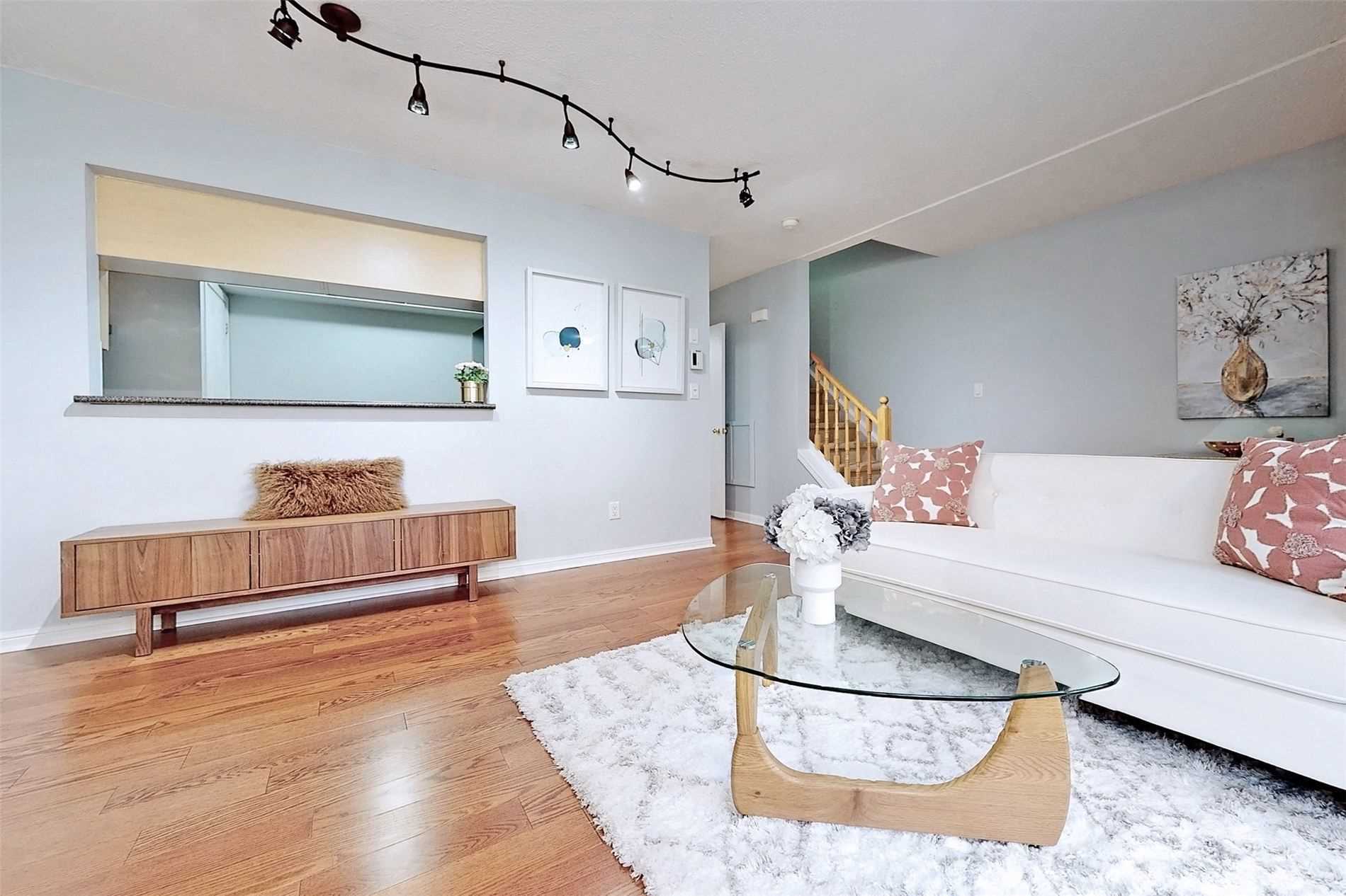5 Everson Dr, #1030