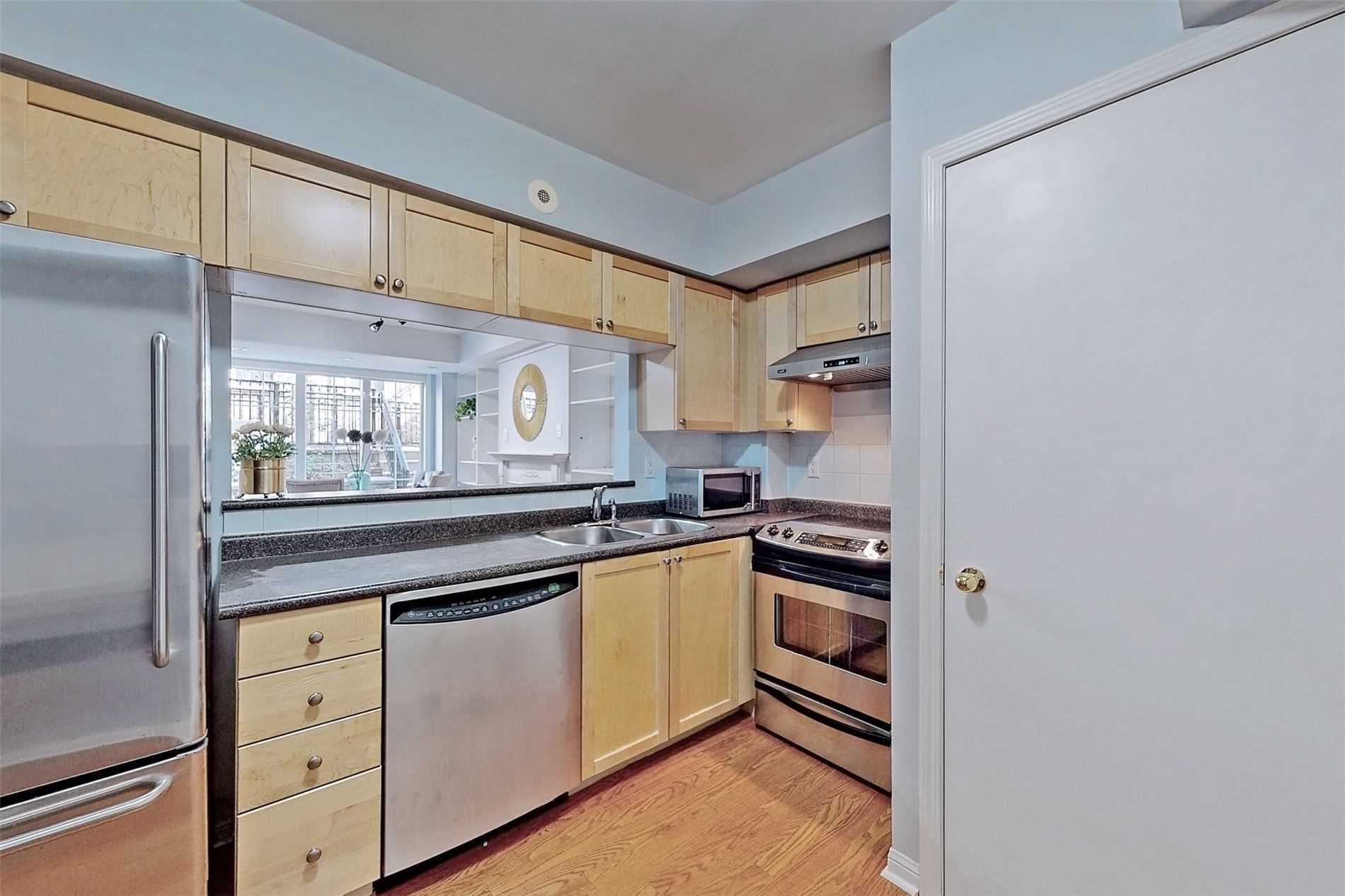 5 Everson Dr, #1030