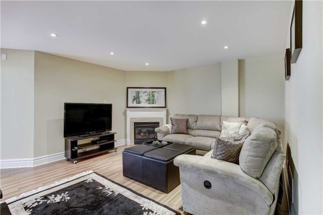83 Harlandale Ave