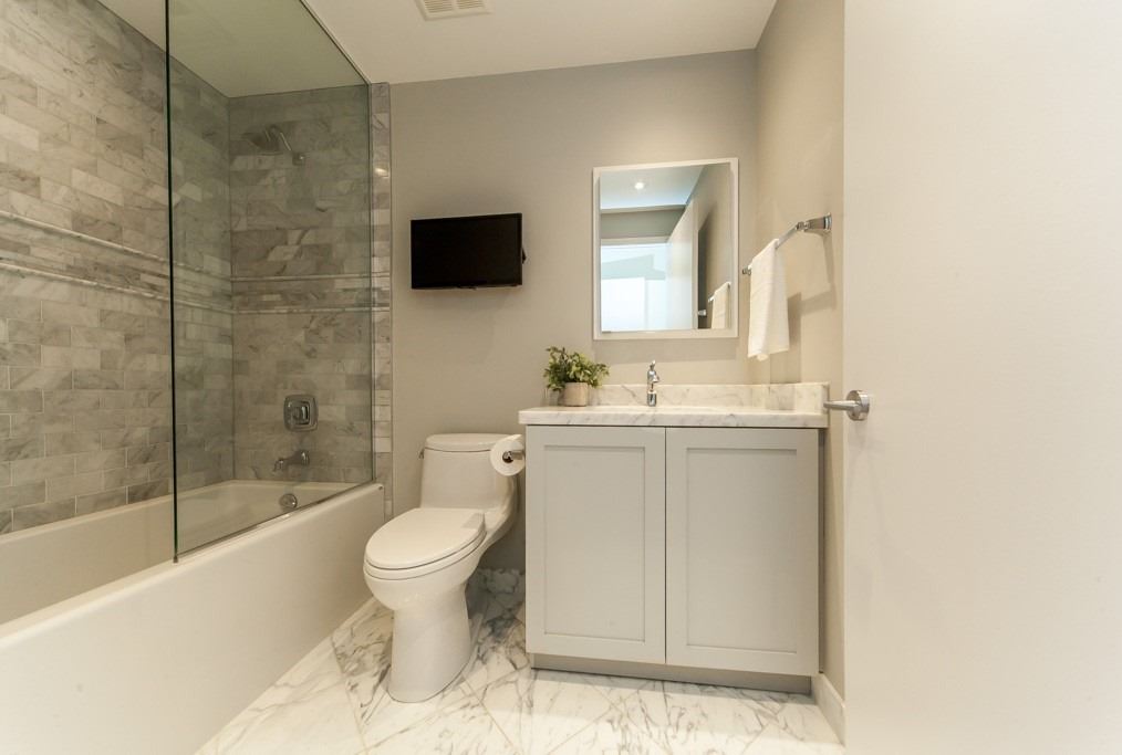 #2209 - 7 King St E, Toronto