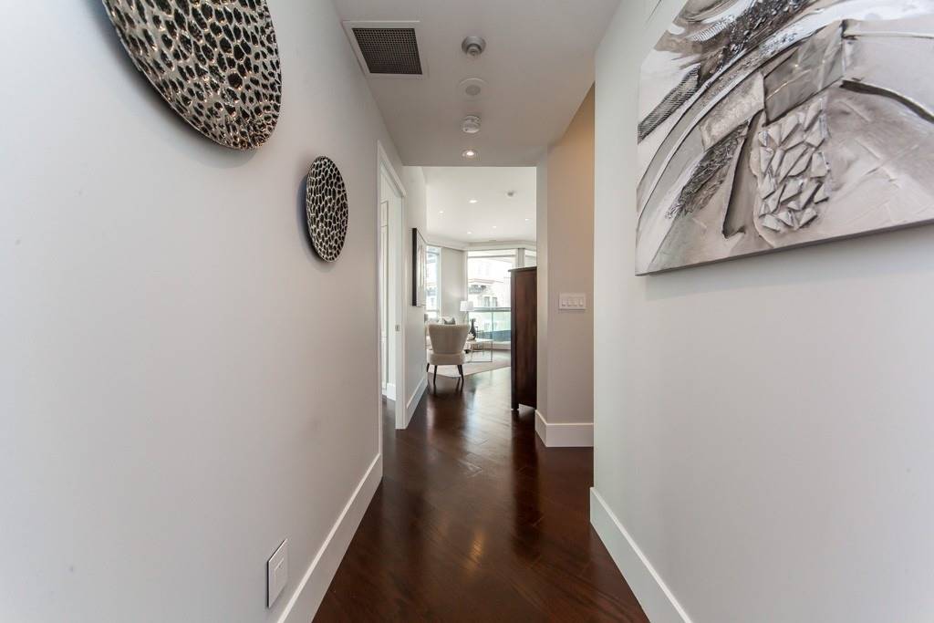 #2209 - 7 King St E, Toronto