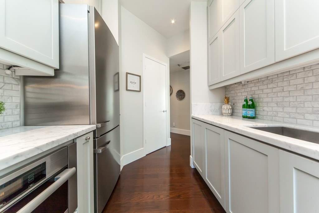 #2209 - 7 King St E, Toronto